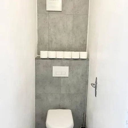 3 Pieces Lumineux Διαμέρισμα