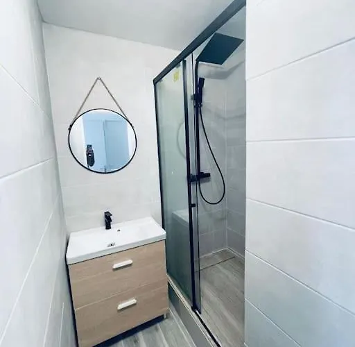 3 Pieces Lumineux Apartman *